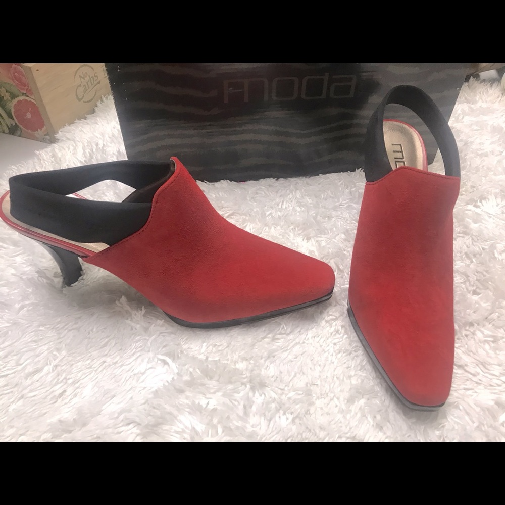 Moda Mule heels